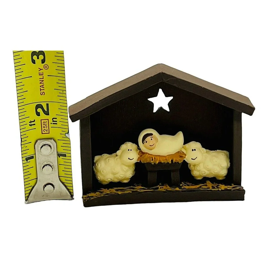 Blossom Bucket Suzi Mini Manger Nativity Christmas Baby Jesus Sheep 2014‎